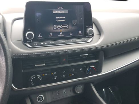 Certified 2023 Nissan Rogue S FWD image 22