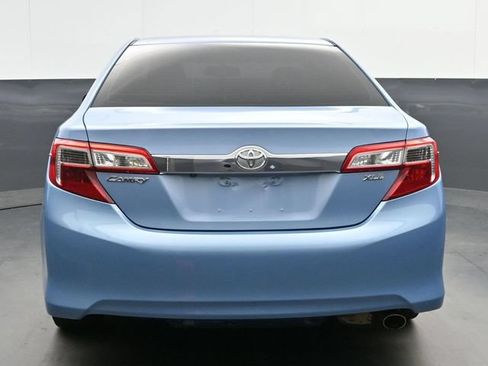 Used 2013 Toyota Camry XLE w/ Leather Pkg FWD image 7