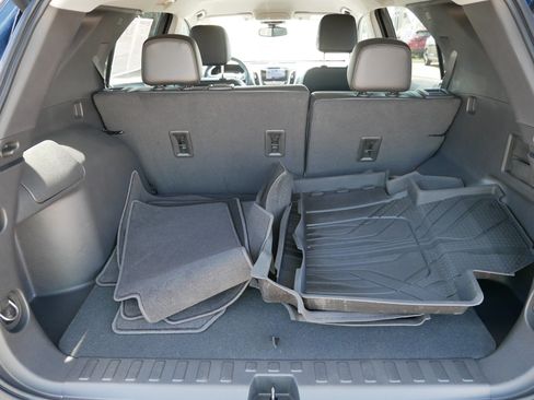 Used 2024 Chevrolet Equinox Premier AWD/4WD image 18