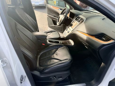 Used 2017 Lincoln MKC Reserve AWD/4WD image 24