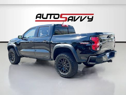 Used 2025 Chevrolet Colorado Trail Boss AWD/4WD image 5