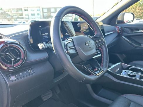 Certified 2025 Chevrolet Equinox RS w/ Safety and Technology Package image 10