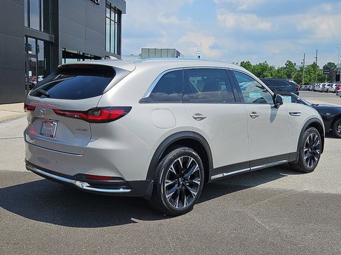 Used 2024 MAZDA CX-90 Plug-In Hybrid w/ Premium Plus AWD/4WD image 6