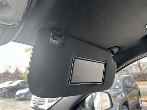 Certified 2022 Jeep Grand Cherokee Limited image 41