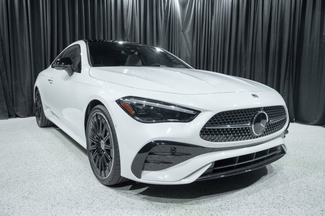 New 2026 Mercedes-Benz CLE 450 4MATIC Coupe image 3