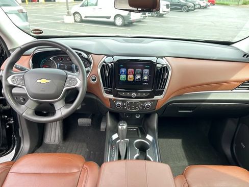 Certified 2018 Chevrolet Traverse High Country AWD/4WD image 12