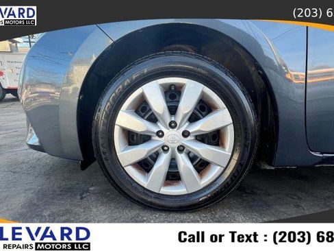 Used 2014 Toyota Corolla LE image 24