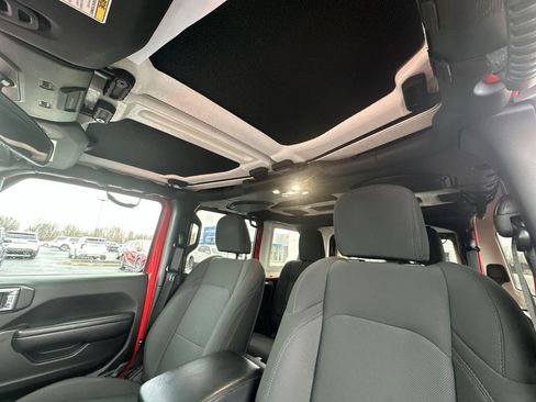Used 2021 Jeep Wrangler Unlimited Sport image 21