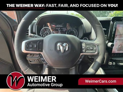 Used 2025 RAM 1500 Big Horn AWD/4WD image 40