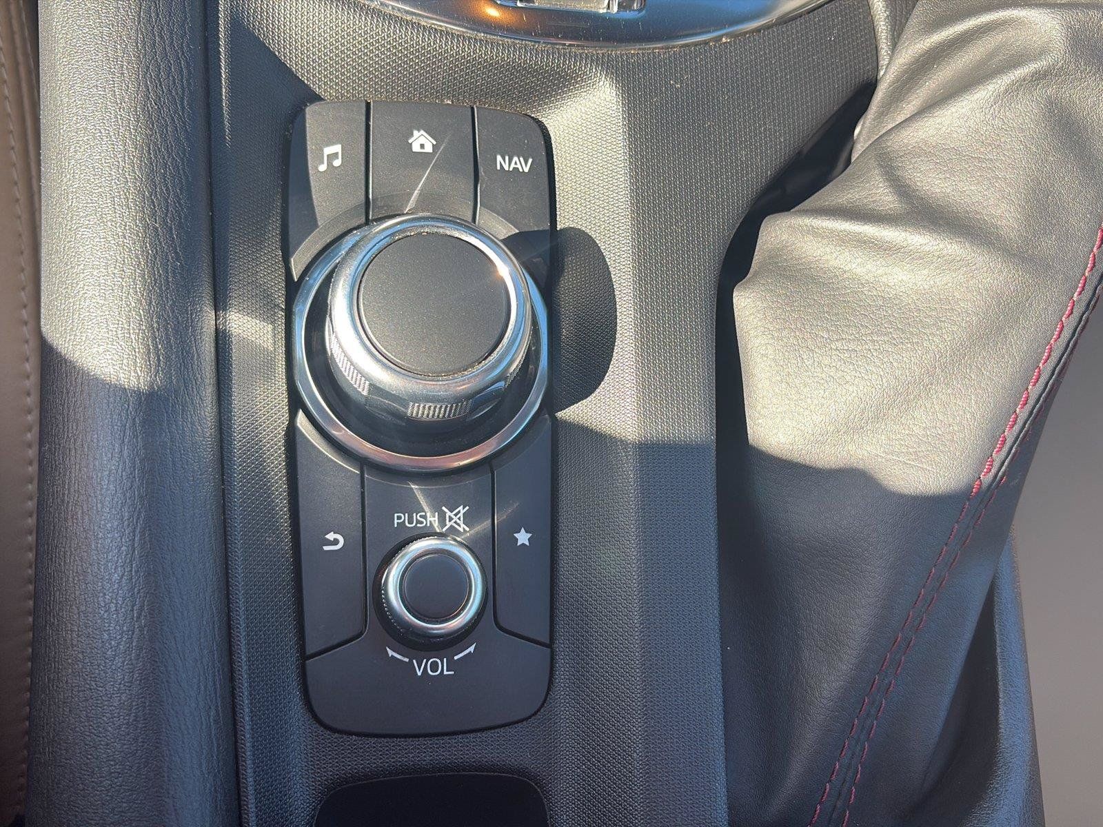 Used 2019 MAZDA MX-5 Miata RF Grand Touring RWD image 28