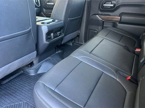 Used 2021 Chevrolet Silverado 1500 LT Trail Boss image 9