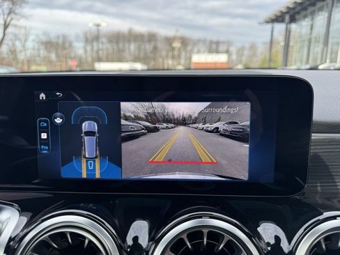 Used 2026 Mercedes-Benz GLB 250 4MATIC image 25