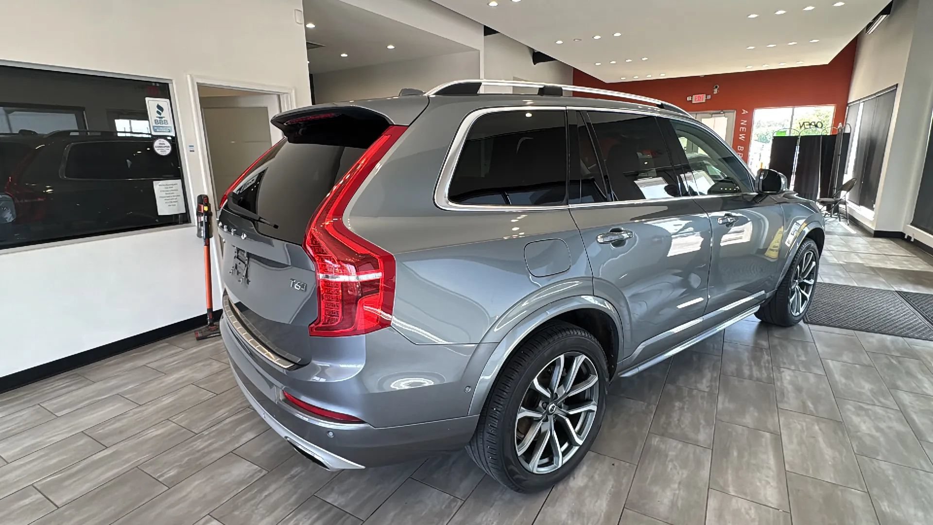 Used 2017 Volvo XC90 T6 Momentum w/ Vision Package AWD/4WD image 20