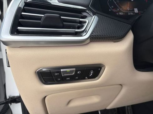 Used 2022 BMW X5 sDrive40i w/ M Sport Package RWD image 5