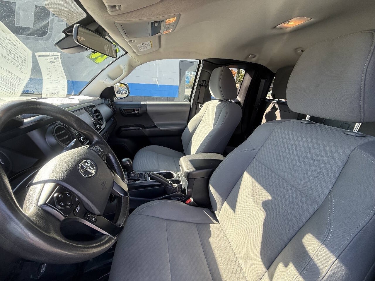Used 2020 Toyota Tacoma SR w/ SR Convenience Package RWD image 7