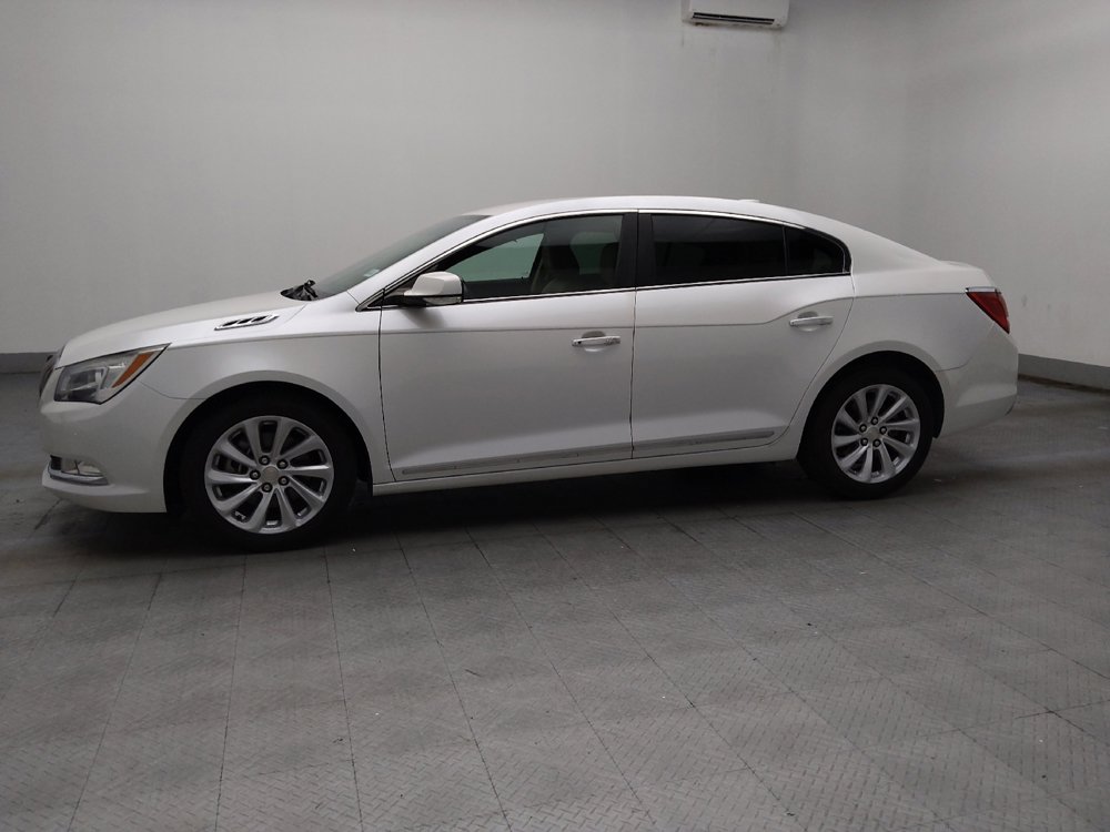 Used 2016 Buick LaCrosse Leather w/ Experience Buick Package FWD image 2
