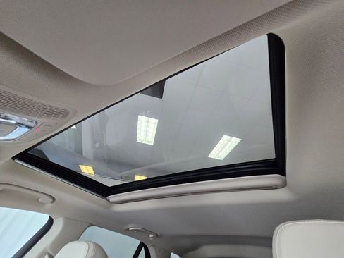 Certified 2025 Mercedes-Benz GLE 350 4MATIC image 47