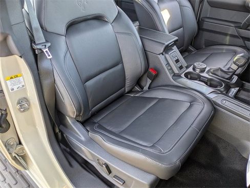 New 2025 Ford Bronco Outer Banks image 12