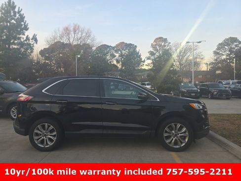 Used 2022 Ford Edge Titanium image 5