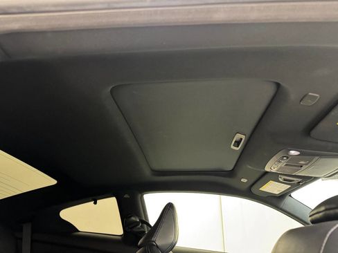 Used 2017 INFINITI Q60 3.0t w/ Premium Plus Package 3.0T image 31