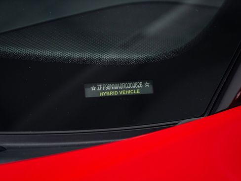 Used 2024 Ferrari SF90 Spider image 52