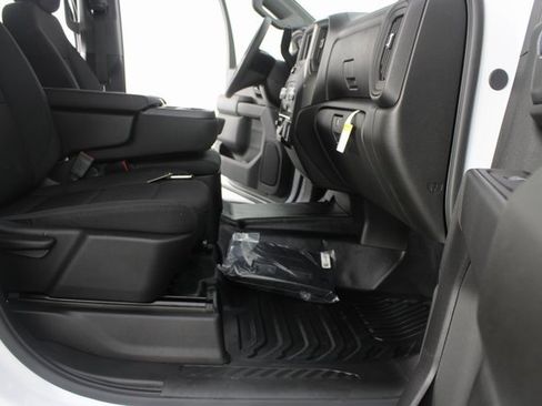 New 2026 GMC Sierra 2500 Pro w/ Convenience Package image 19