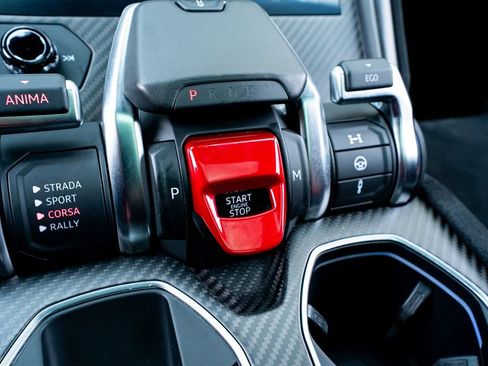 Used 2024 Lamborghini Urus Performante AWD/4WD image 53