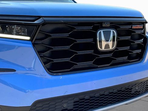 Used 2025 Honda Pilot TrailSport image 30