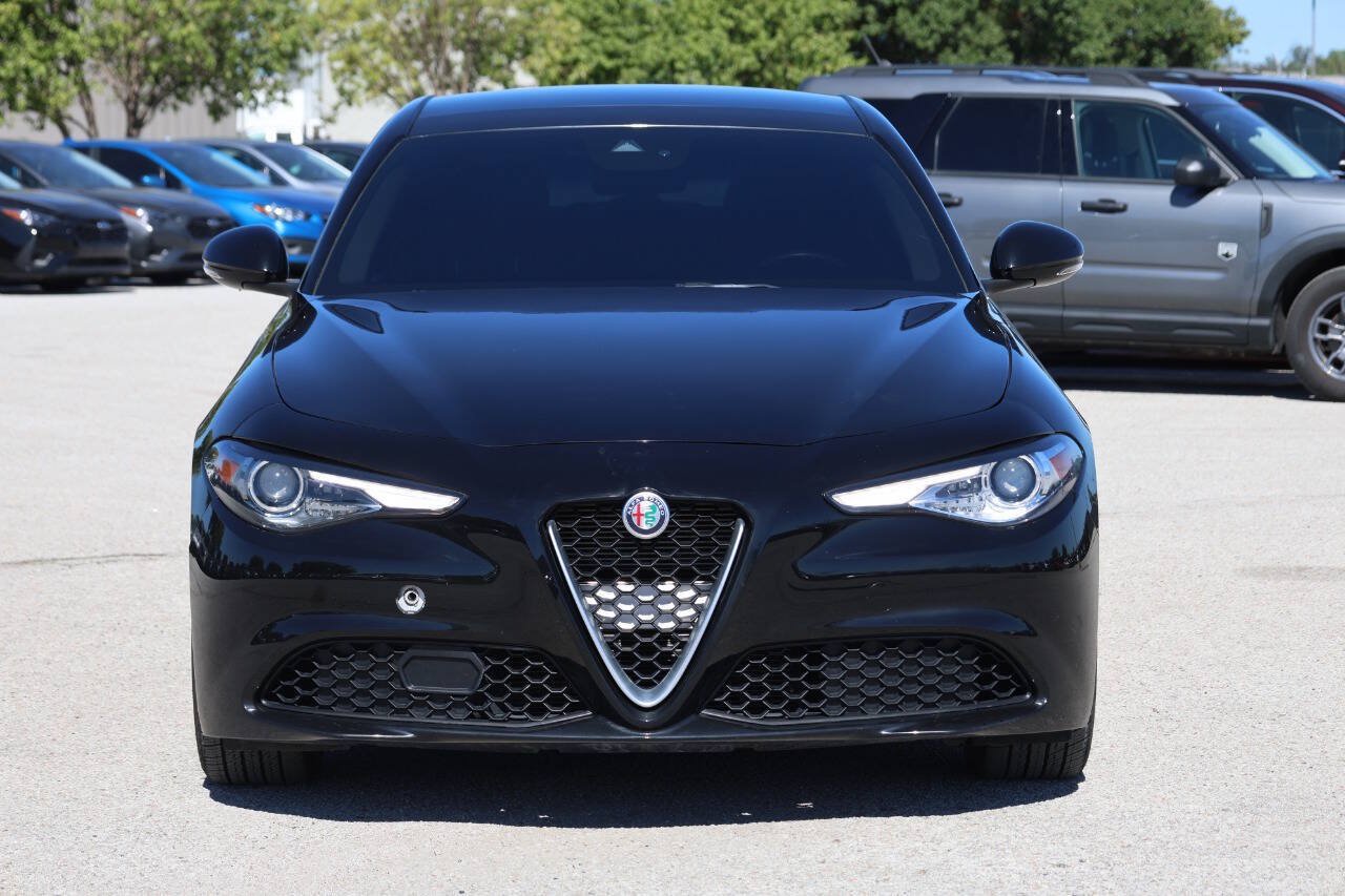 Used 2020 Alfa Romeo Giulia AWD w/ Cold Weather Package image 5