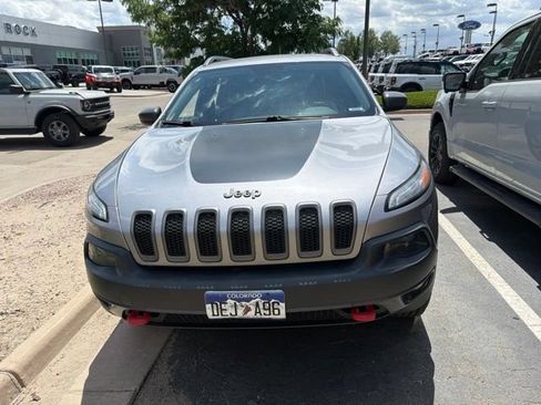 Used 2014 Jeep Cherokee Trailhawk w/ Comfort/Convenience Group AWD/4WD image 2