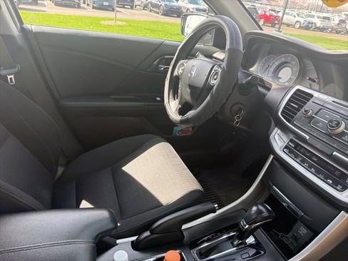 Used 2015 Honda Accord Sport image 12