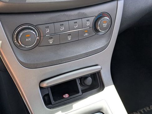 Used 2013 Nissan Sentra SV image 23