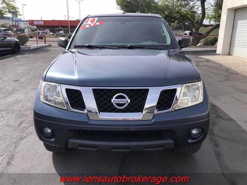 Used 2014 Nissan Frontier SV AWD/4WD image 3