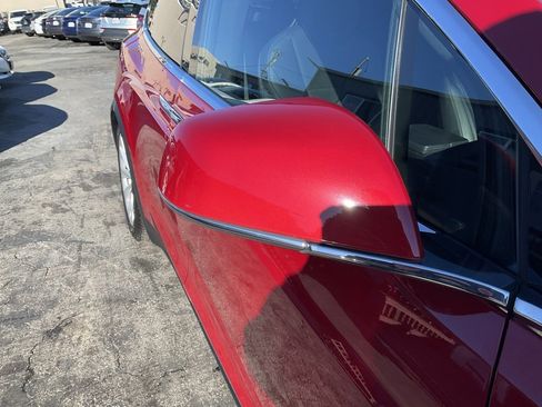 Used 2017 Tesla Model X 75D image 97