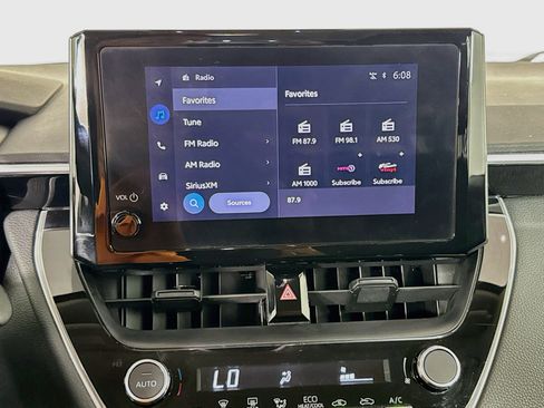 Used 2024 Toyota Corolla LE FWD image 16