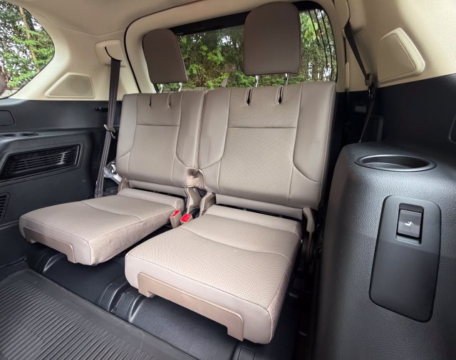 Certified 2023 Lexus GX 460 Premium w/ Accessory Package AWD/4WD image 37