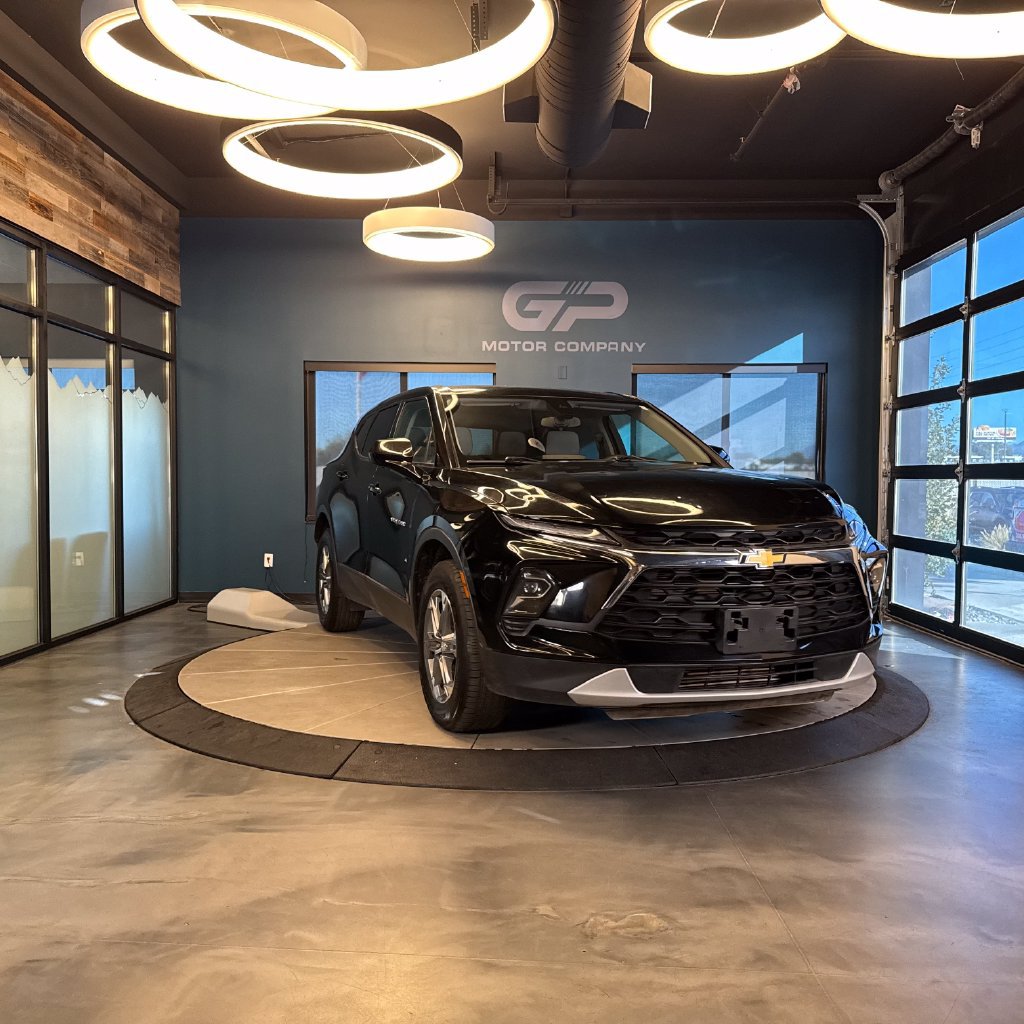 Used 2023 Chevrolet Blazer LT w/ Driver Confidence Package AWD/4WD image 1