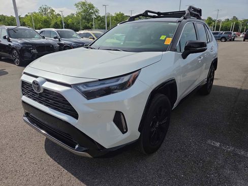 Used 2025 Toyota RAV4 XSE w/ Advanced Technology Package AWD/4WD image 9