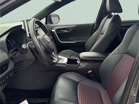 Used 2022 Toyota RAV4 XSE image 11