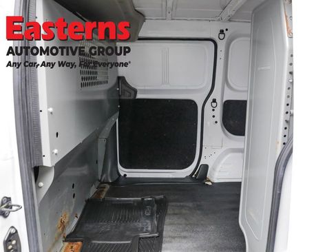 Used 2021 Nissan NV200 S image 21