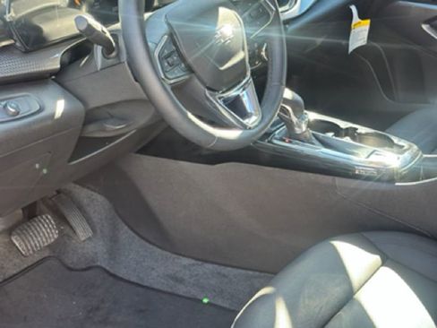 New 2025 Chevrolet Trax ACTIV image 8