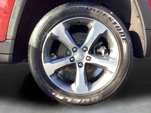 Used 2023 Jeep Grand Cherokee 4WD 4xe image 38
