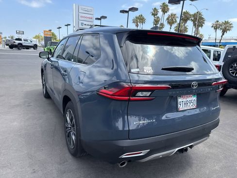 Used 2025 Toyota Grand Highlander AWD Hybrid image 24