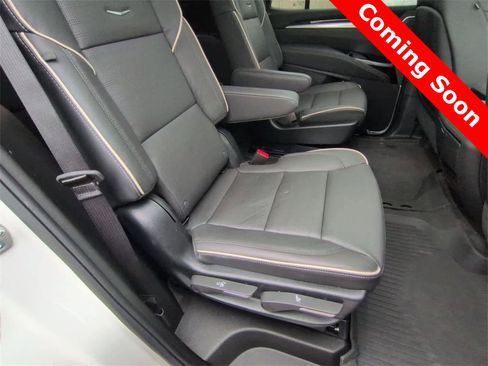 Used 2025 Cadillac Escalade Sport w/ Touring Package image 21