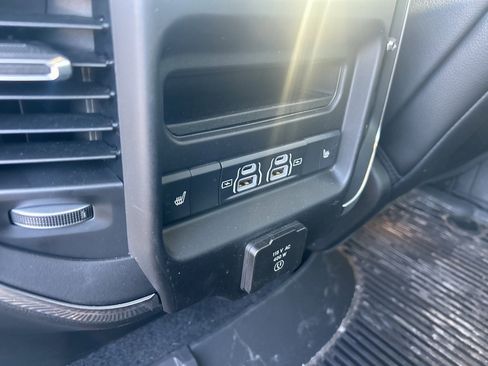 Used 2026 RAM 1500 Laramie w/ Night Edition image 14