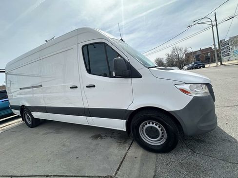 Used 2021 Mercedes-Benz Sprinter 2500 w/ Driver Convenience Package image 12