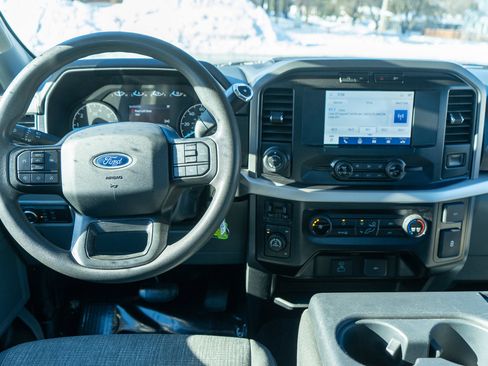 Used 2021 Ford F150 XLT w/ XTR Package image 12