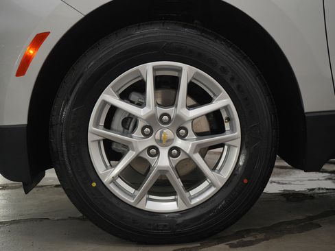 Used 2022 Chevrolet Equinox LT image 29