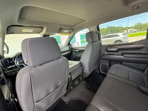 Used 2023 Chevrolet Silverado 1500 LT AWD/4WD image 22
