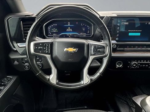 Used 2023 Chevrolet Silverado 1500 LT w/ Work Truck Package AWD/4WD image 10